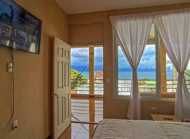 اتاق لوکس با تخت بزرگ, Millennium Apartment
