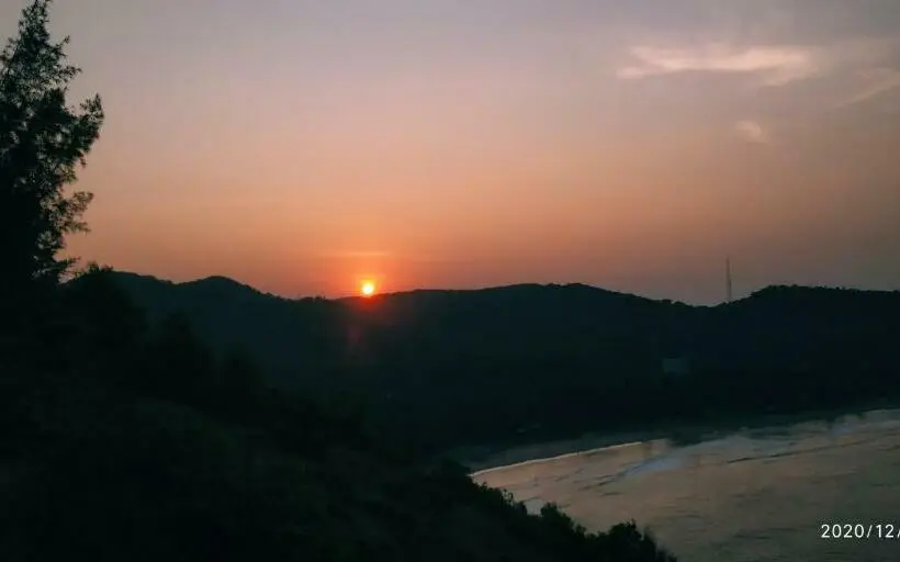 اتاق لوکس با بالکن و چشم‌انداز دریا, Niramaya Beach View Stay