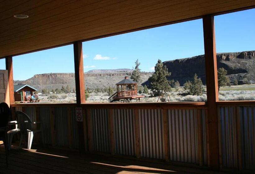 Delüks Stüdyo, Crooked River Ranch Cabins