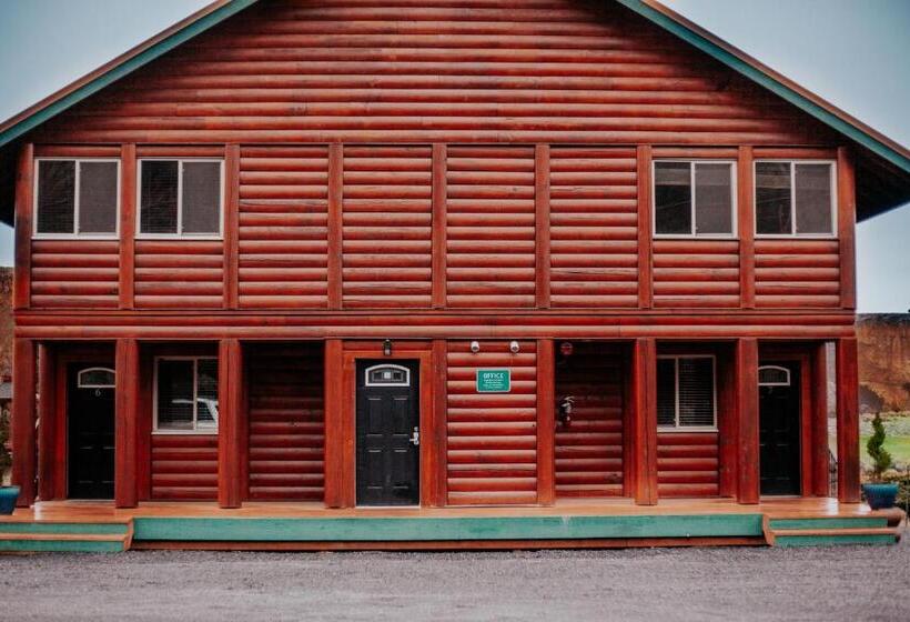 Delüks Stüdyo, Crooked River Ranch Cabins