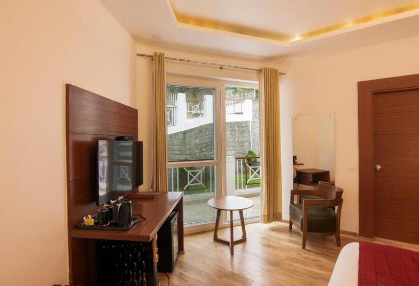 חדר סטנדרט עם מיטת קינג, Himalayan Splendour Resort