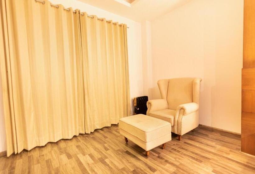 חדר דלוקס, Himalayan Splendour Resort