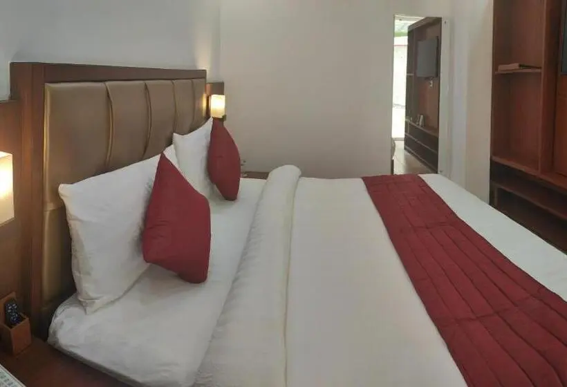 Suit Deluxe, Himalayan Splendour Resort