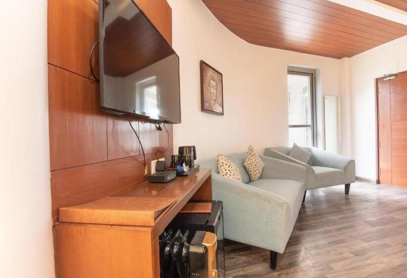 סוויטה נוף להרים, Himalayan Splendour Resort