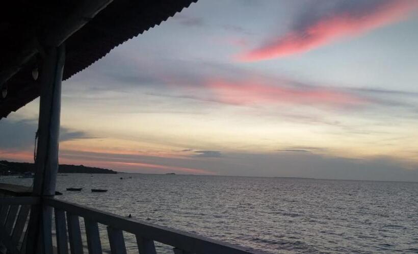 סוויטת דלוקס נוף לים, Baru Express