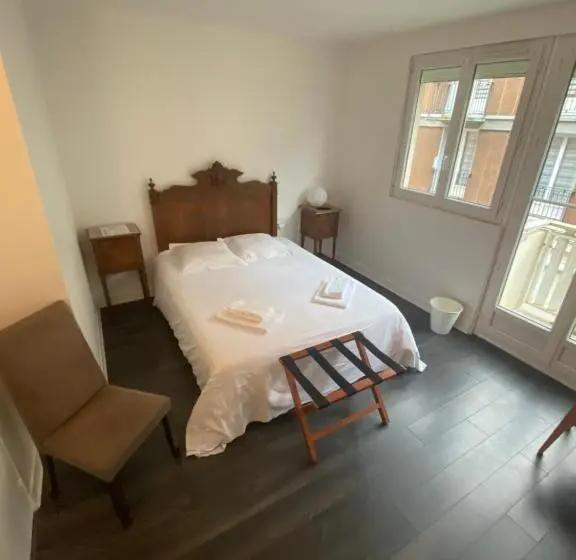 スーペリアールーム, Hôtel Les Remparts