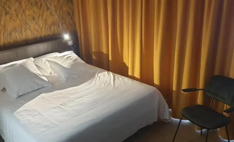 デラックスルーム, Hôtel Les Remparts