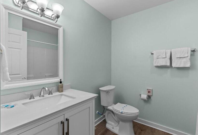 豪华套房, Loggerhead Inn And Suites