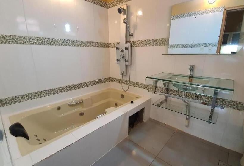 سوییت لوکس, Rural Acaray Poty