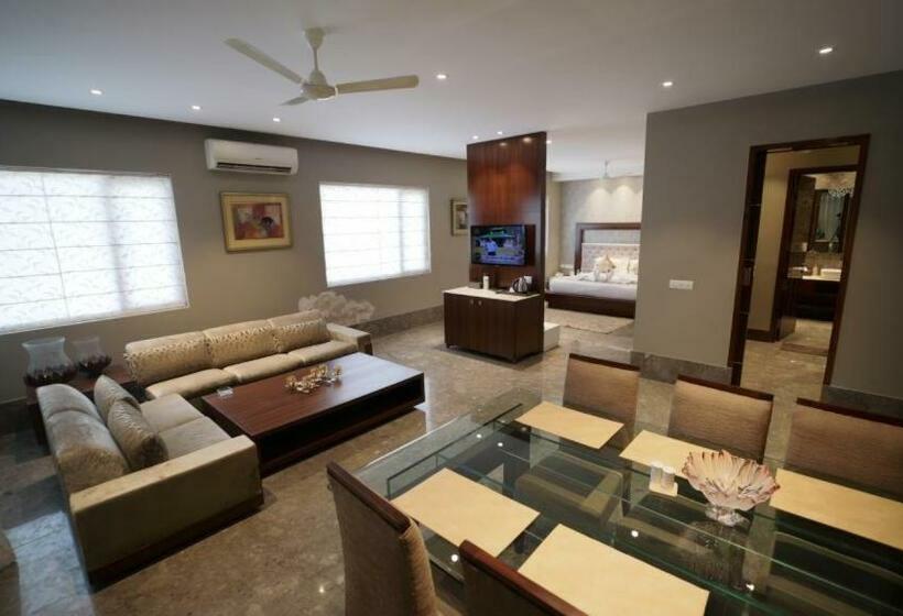 Svit, The Grand Village