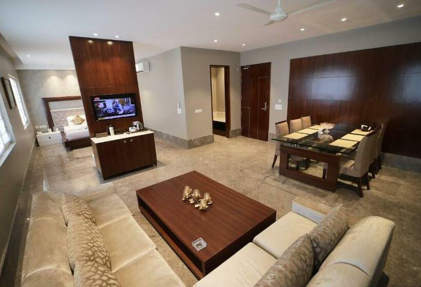 Svit, The Grand Village