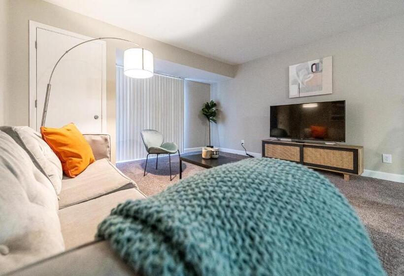 آپارتمان 2 خوابه, Kasa Downtown South Bend