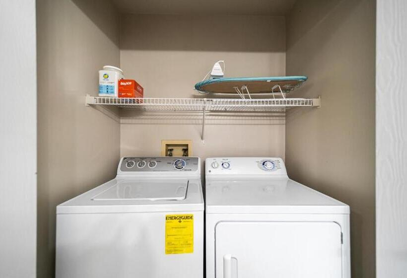Apartamento 2 Quartos, Kasa Downtown South Bend