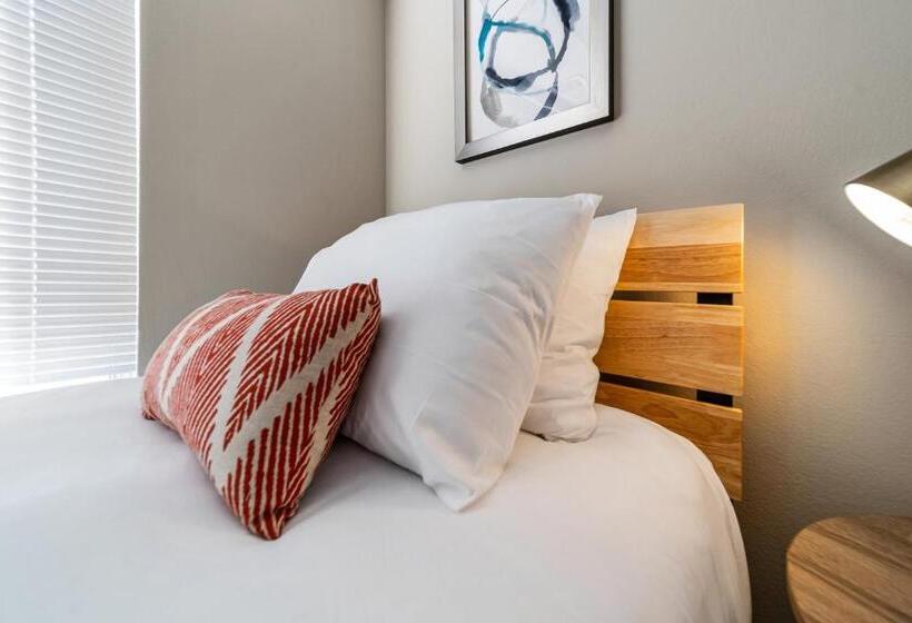 آپارتمان 2 خوابه, Kasa Downtown South Bend