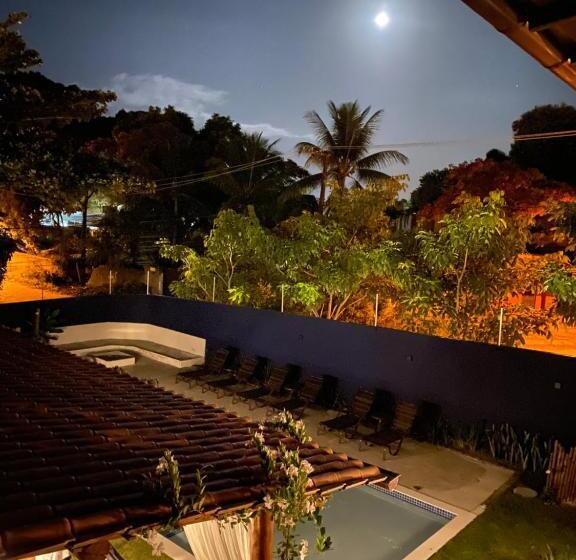 豪华三人间, Aqui Bate A Brisa Pousada