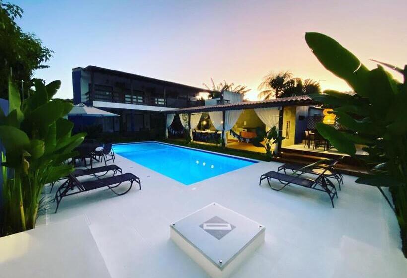 豪华三人间, Aqui Bate A Brisa Pousada