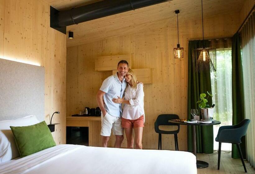 جناح ديلوكس, Treelodgy, The Tree House