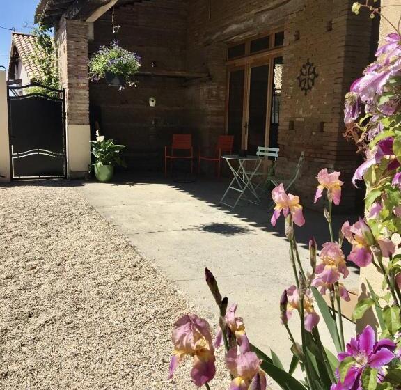 חדר קומפורט לשלושה, Aux Coteaux D Aussac