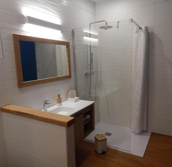 חדר קומפורט לשלושה, Aux Coteaux D Aussac