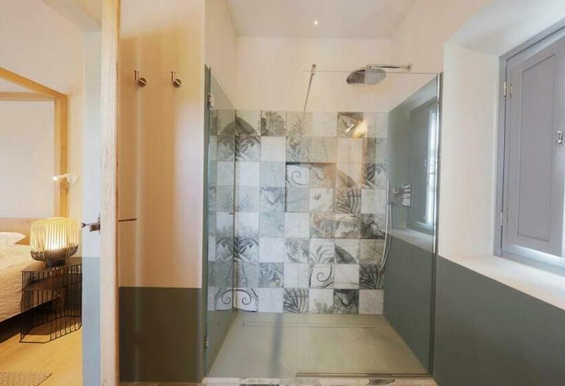 اتاق لوکس, Podere Gonzaga