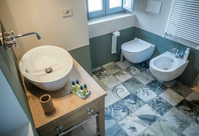 اتاق لوکس, Podere Gonzaga