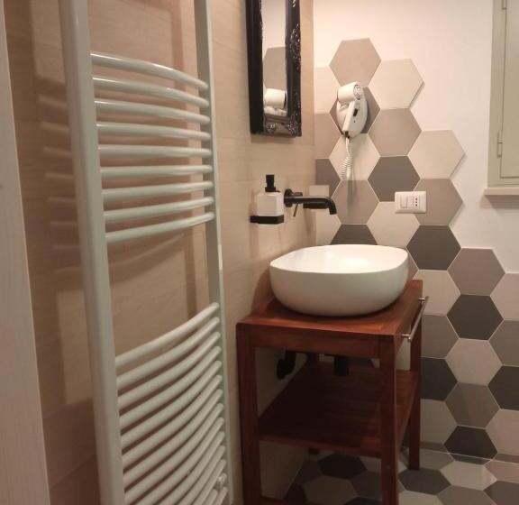 Семейный Номер, Ai Cappuccini Guest House