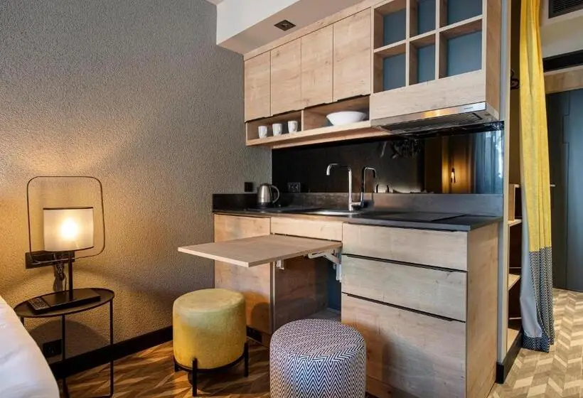 استودیوی استاندارد, Trend Suites Cycle