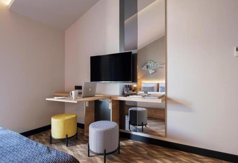 استودیو استاندارد با تراس, Trend Suites Cycle