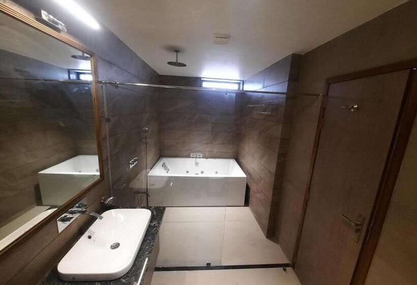 סוויטה, Bodhi A Boutique