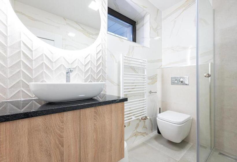 חדר סטנדרט, Klia