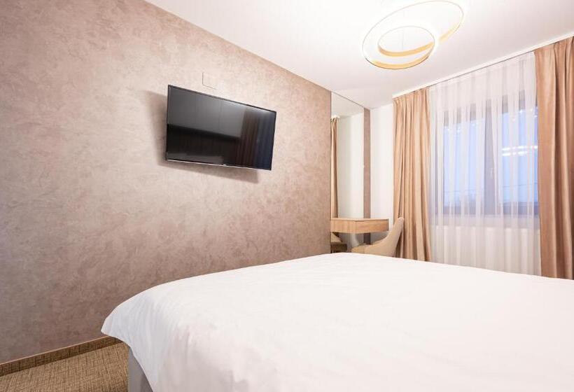 חדר דלוקס עם מרפסת, Klia