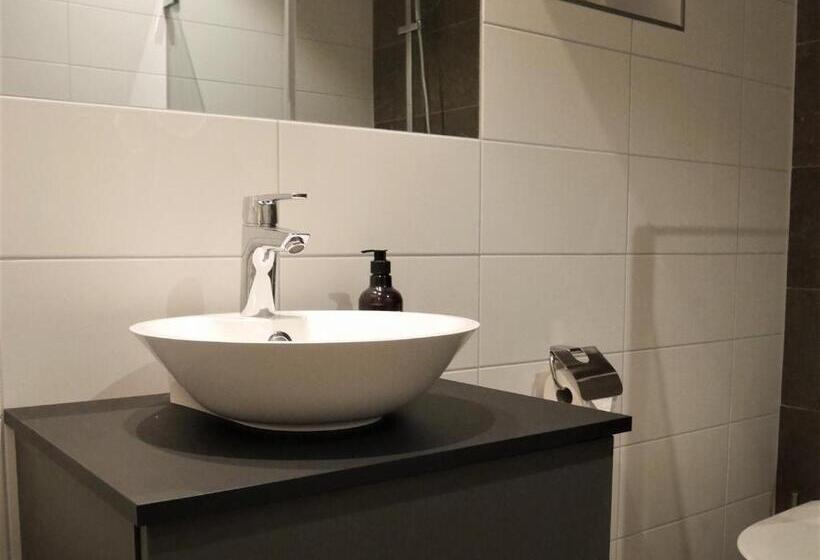 חדר סטנדרט מותאם לאדם עם מוגבלויות, Skäftekärr Hotell Och Konferens