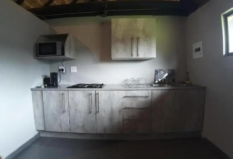 プール付き１ベッドルームヴィラ, Vaal Marina Resort