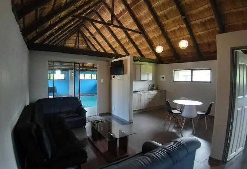 プール付き１ベッドルームヴィラ, Vaal Marina Resort