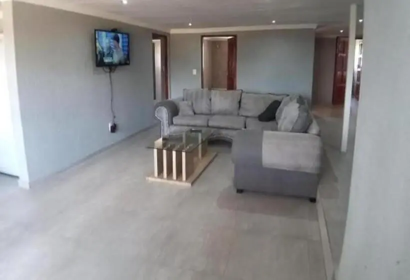 スーペリアー１ベッドルームビラ, Vaal Marina Resort