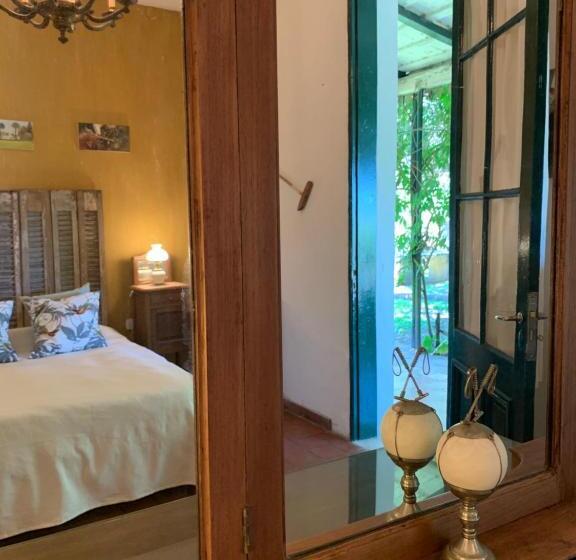 غرفة قياسية, Centro Ecuestre Frasco Chico