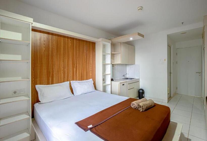 Номер Superior, Skyview Sentul Tower Apartments