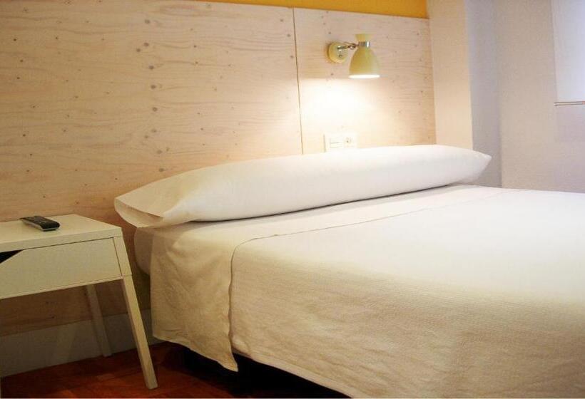 اتاق استاندارد با سرویس بهداشتی مشترک, Boreal Solano