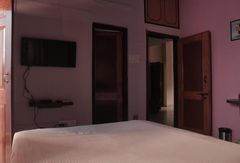 デラックスルーム, Grassroot Residency Guwahati