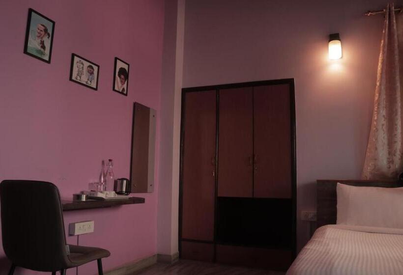 デラックスルーム, Grassroot Residency Guwahati