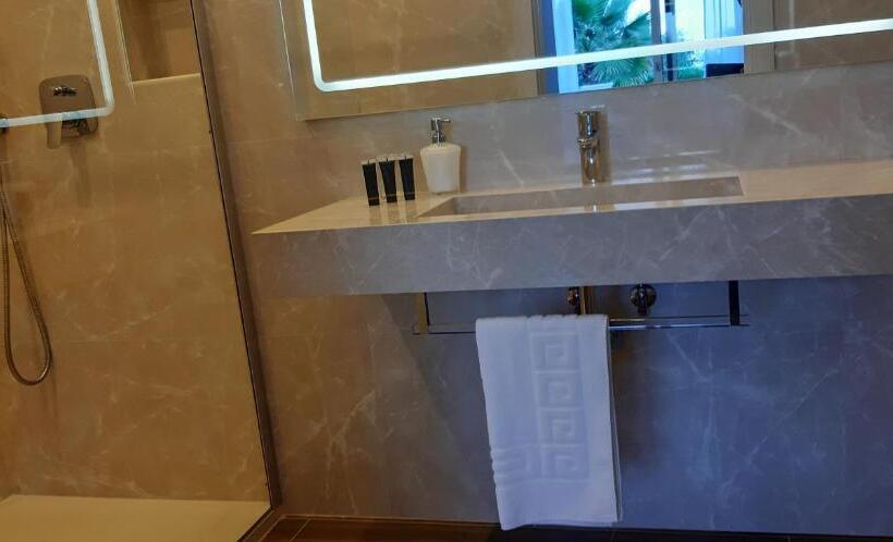 اتاق لوکس سه تخته, Luxury Dreams