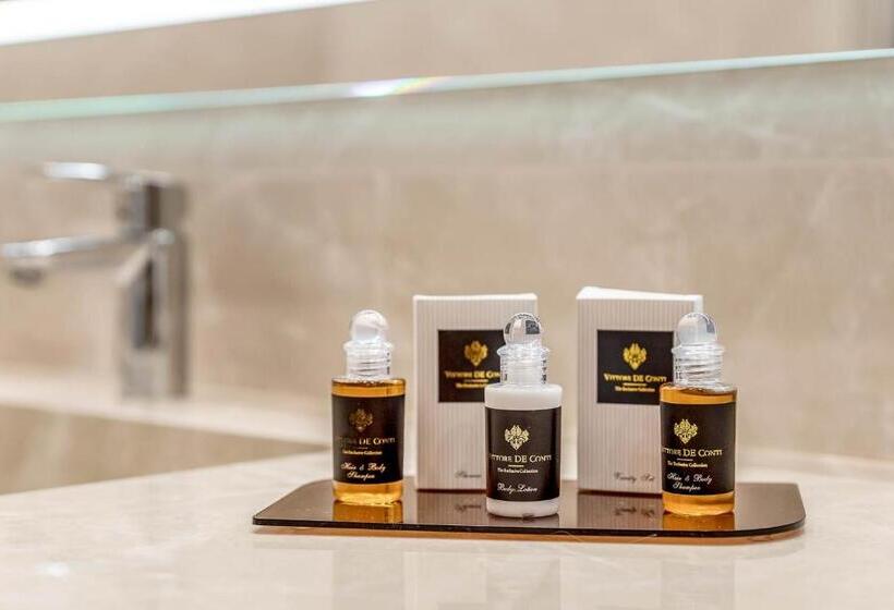 جناح مزود بجاكوزى, Luxury Dreams