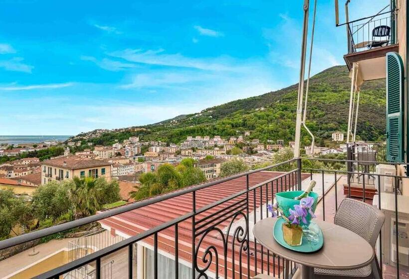 إستوديو قياسى مطل على البحر, Luxury Dreams