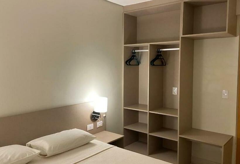 디럭스 룸, Salinas Park Resort