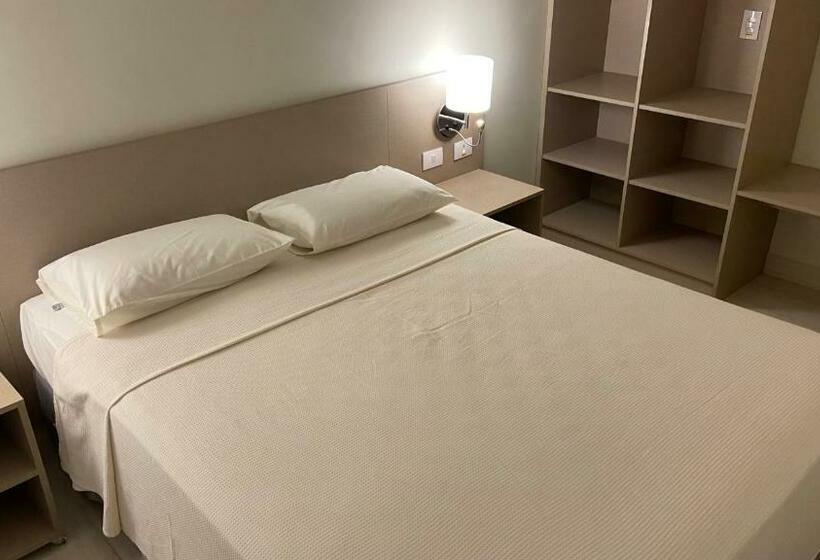 디럭스 룸, Salinas Park Resort