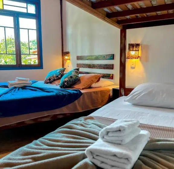 سوییت خانوادگی, Vila Pequeá Pousada Ilhabela