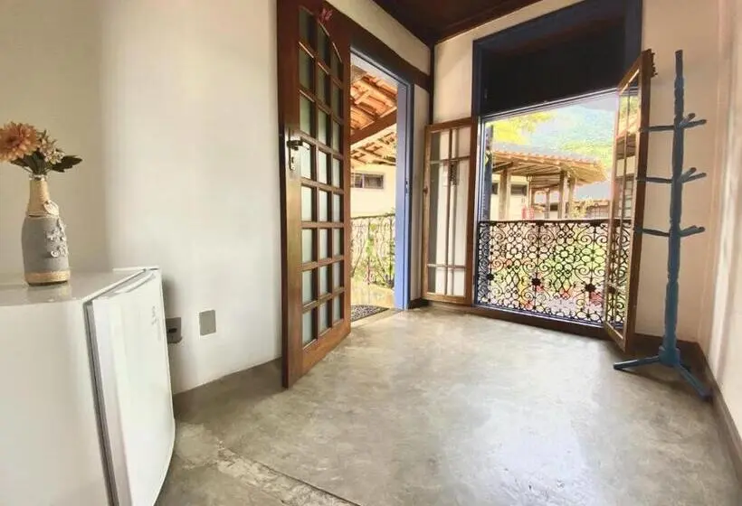 سوئیت با بالکن, Vila Pequeá Pousada Ilhabela