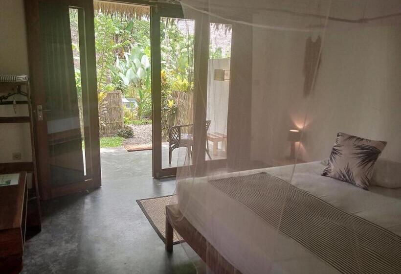 Бунгало Стандарт, Rnv Eco Resort Bungalows