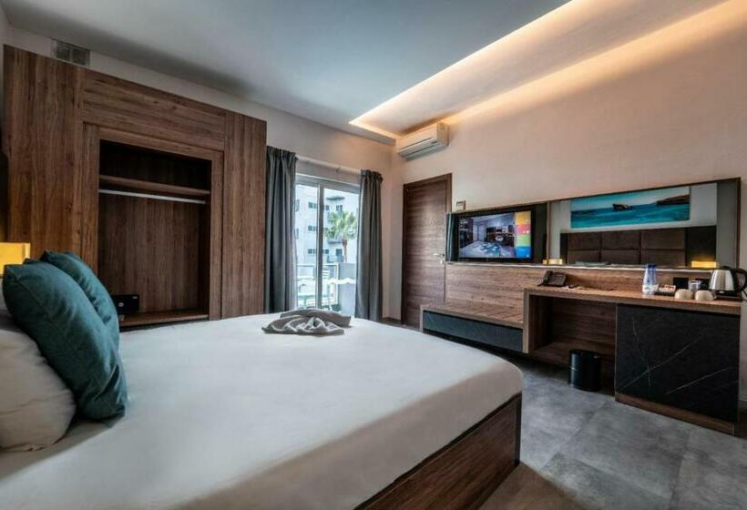 اتاق استاندارد با چشم‌انداز استخر, Bora Bora Ibiza Malta Resort - Music Hotel - Adults Only