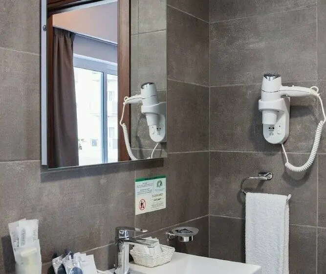 اتاق سوپریور با چشم‌انداز استخر, Bora Bora Ibiza Malta Resort - Music Hotel - Adults Only